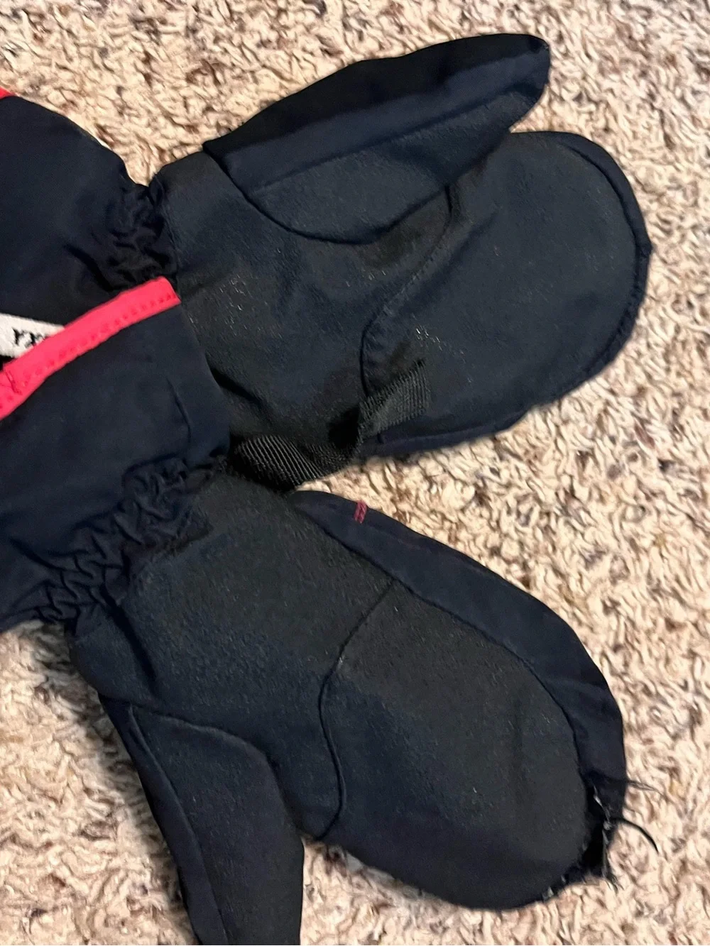Roxy Kids Black Mittens with Pink Trim and Logo